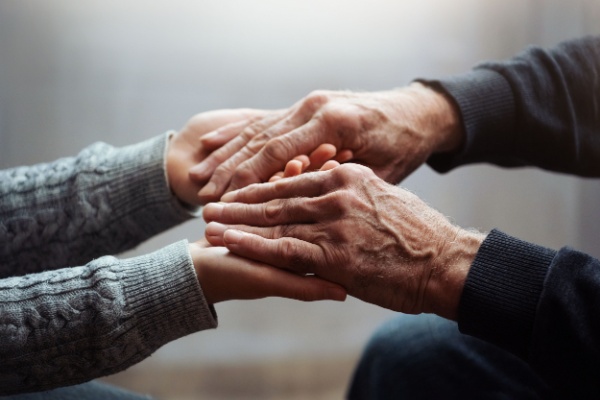 Loi bien-vieillir acte 1 : l’autonomie oui, l’isolement non !