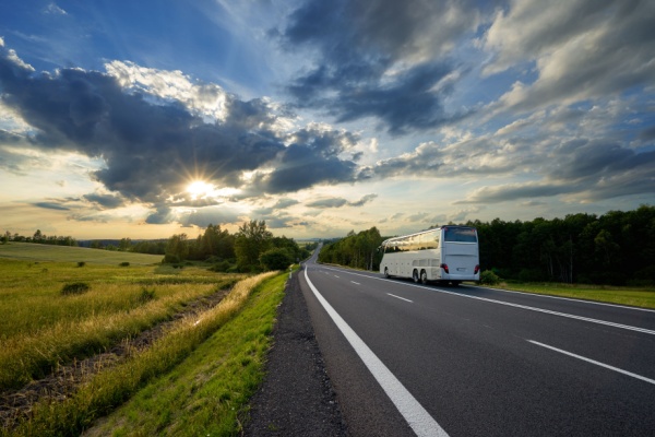 Vers une suppression de la taxe sur l’exploitation des infrastructures de transport de longue distance ? Vers une suppression de la taxe sur l’exploitation des infrastructures de transport de longue distance ?