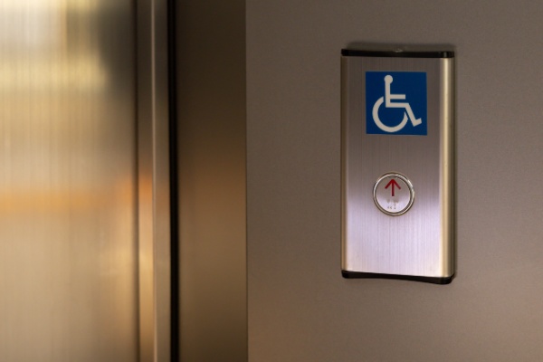 Bâtiments neufs à usage professionnel : l’accessibilité au 1er plan ! 