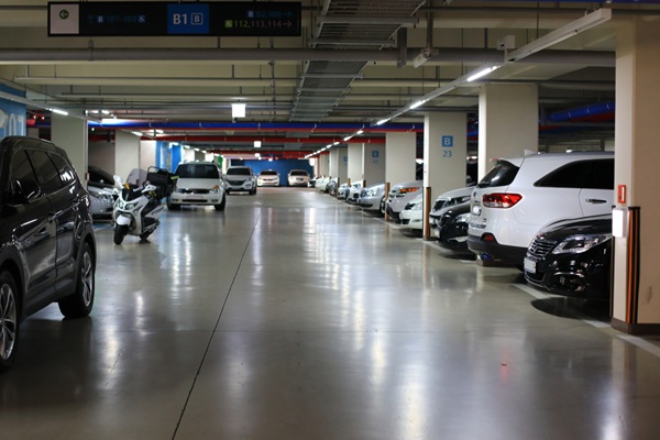 Risque incendie dans les immeubles : attention au stockage dans les parkings !